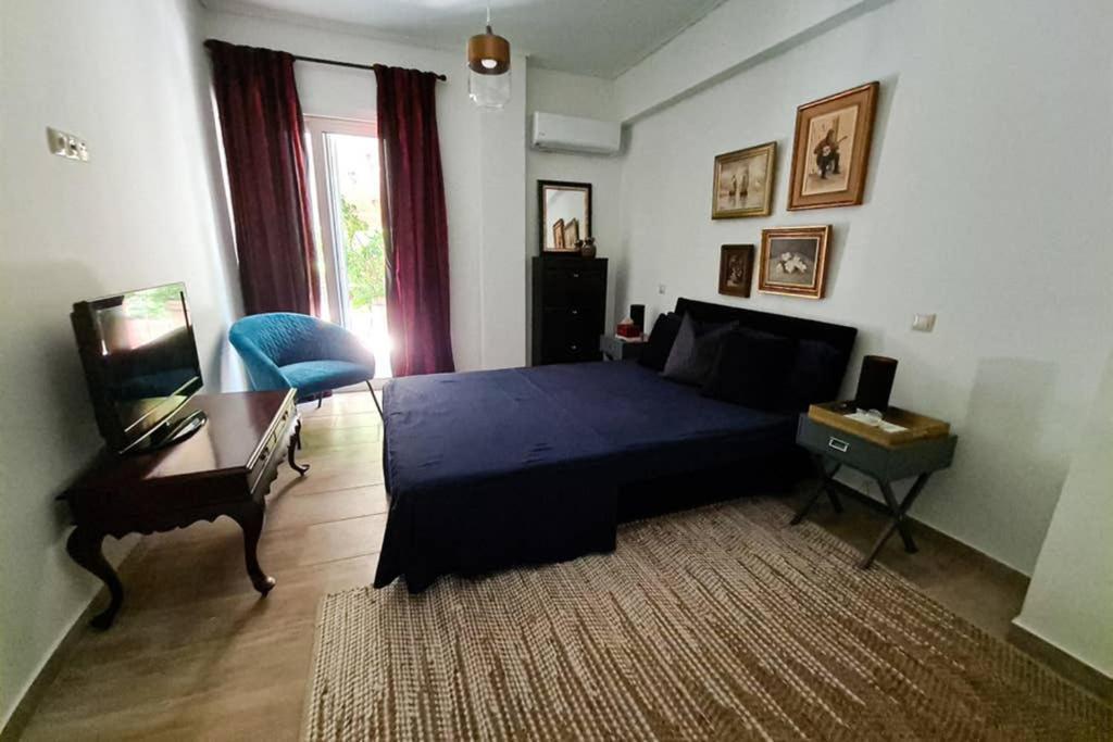 Modern Apt In The Heart Of Glyfada - Literally!! Атина Екстериор снимка